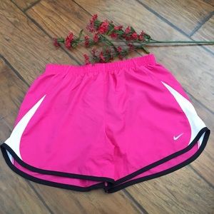 Girls Nike Running Shorts- Pink💕